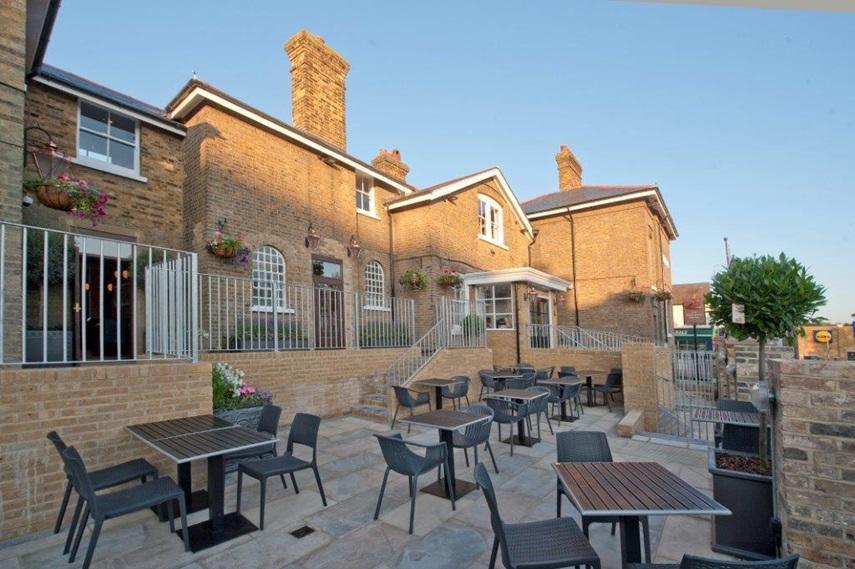 The Golden Hope Wetherspoon Ξενοδοχείο Sittingbourne Εξωτερικό φωτογραφία